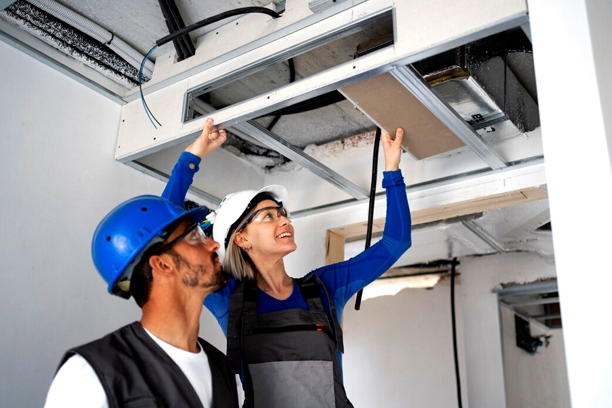 What is causing the technician shortage in air conditioning and refrigeration